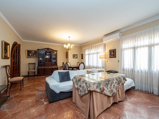 5 Bedrooms Townhouse in Fuengirola