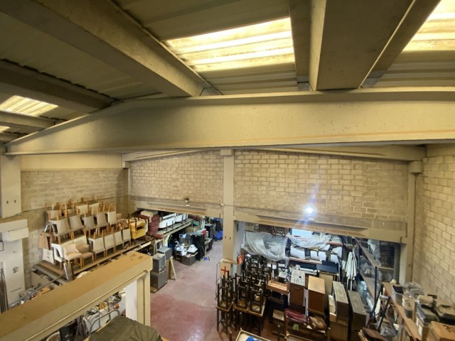 Commercial in Nueva Andalucía