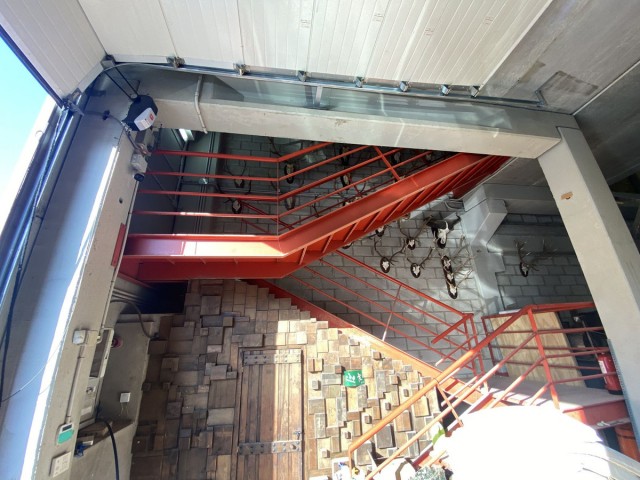 Commercial in Nueva Andalucía