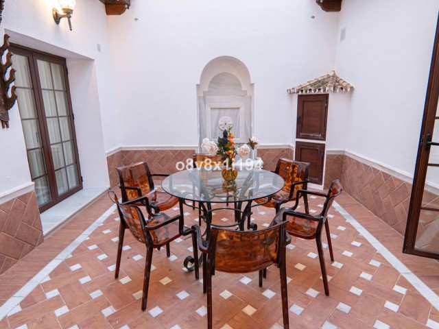 Villa avec 5 Chambres  à Fuengirola