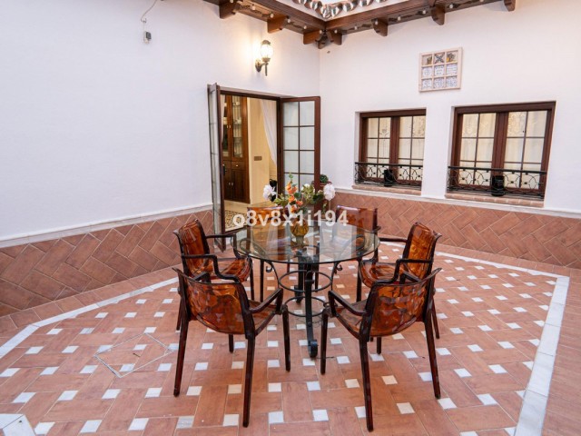 Villa avec 5 Chambres  à Fuengirola