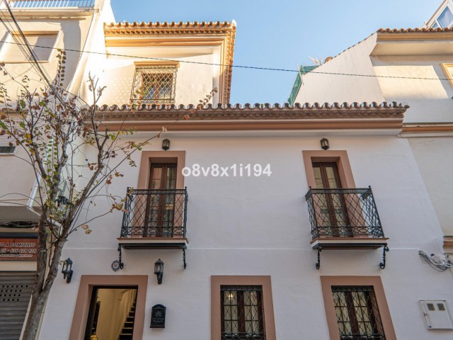 Villa avec 5 Chambres  à Fuengirola
