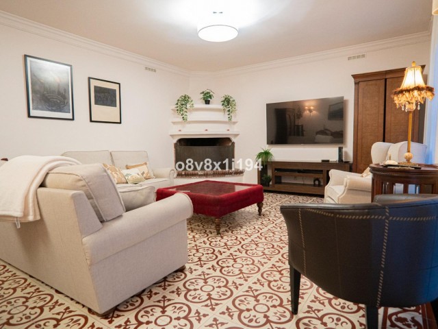 Villa avec 5 Chambres  à Fuengirola