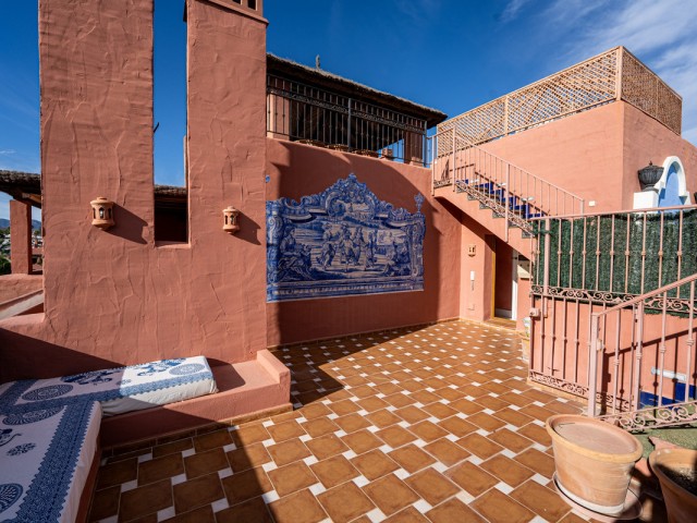 5 Soveroms Leilighet i Guadalmina Baja