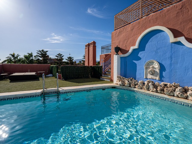 Appartement avec 5 Chambres  à Guadalmina Baja