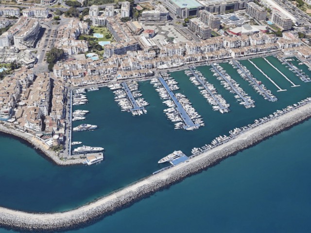 Commercial in Puerto Banús