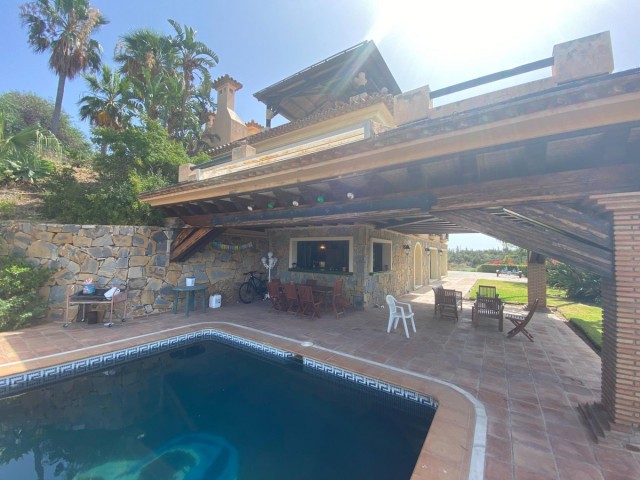 4 Bedrooms Villa in La Cala