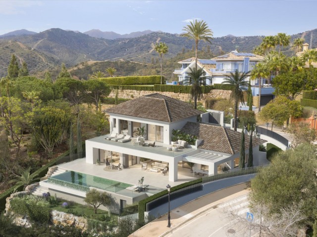 Villa avec 5 Chambres  à Elviria