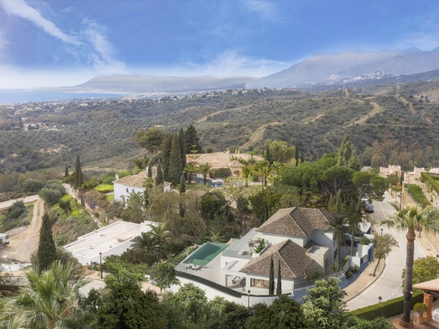 5 Soveroms Villa i Elviria