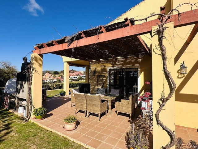 3 Bedrooms Villa in La Duquesa