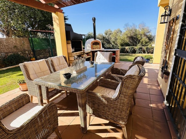 3 Bedrooms Villa in La Duquesa