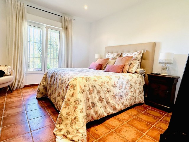3 Bedrooms Villa in La Duquesa