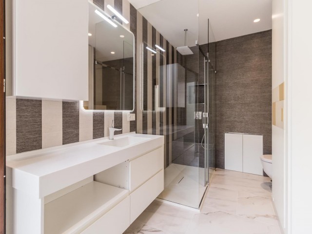 3 Soveroms Rekkehus i Estepona