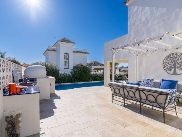4 Bedrooms Villa in San Pedro de Alcántara
