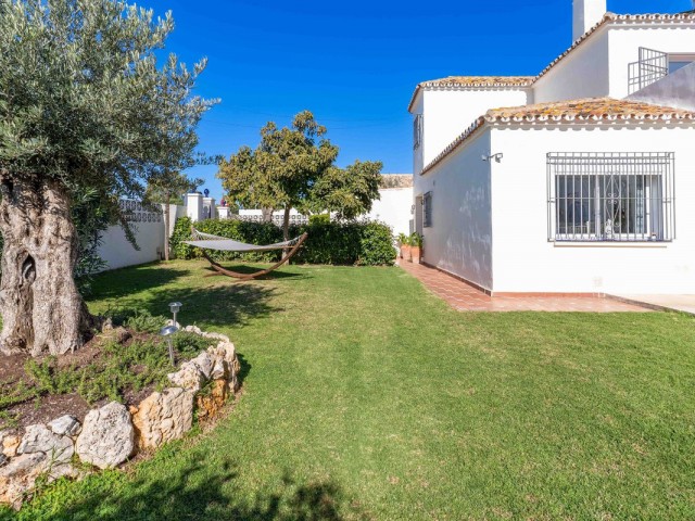 4 Bedrooms Villa in San Pedro de Alcántara