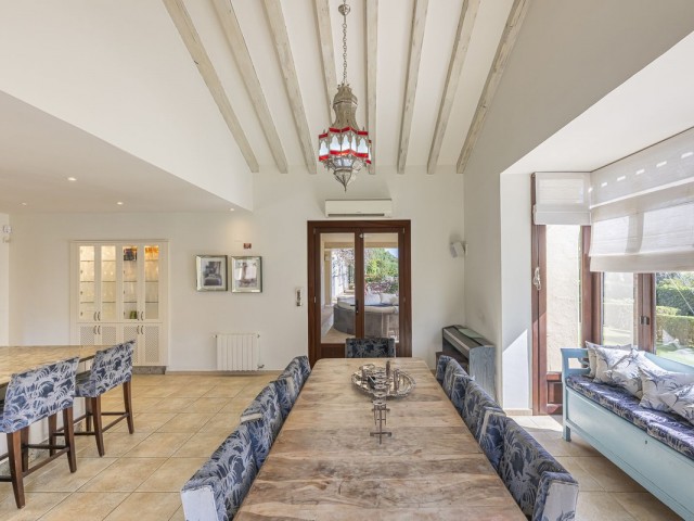 Villa con 5 Dormitorios  en Sotogrande