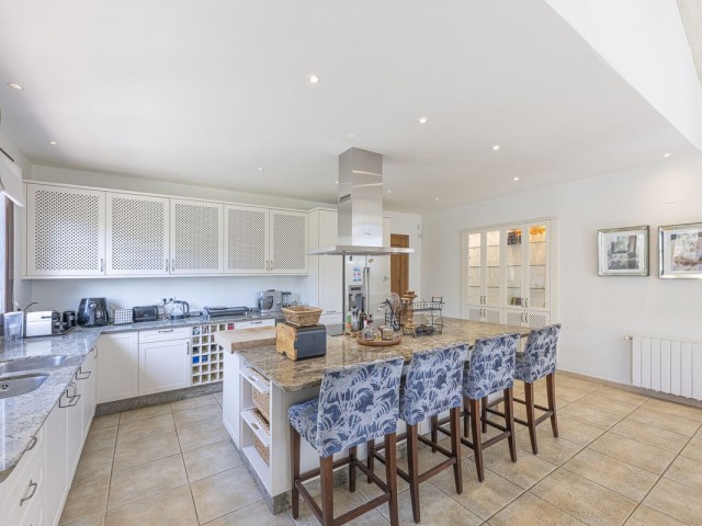 5 Makuuhuoneen Huvila Sotogrande