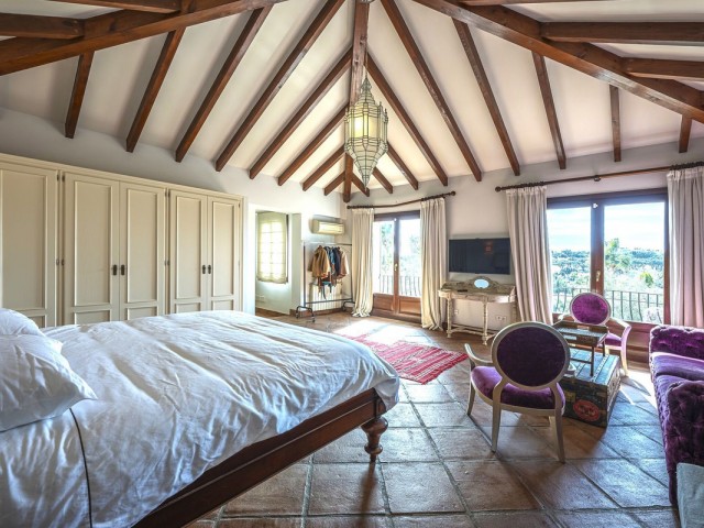 5 Makuuhuoneen Huvila Sotogrande