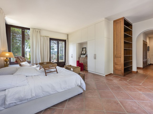 5 Makuuhuoneen Huvila Sotogrande