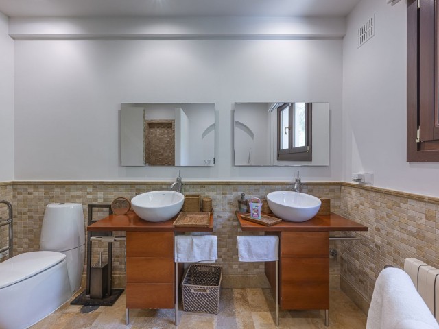 5 Makuuhuoneen Huvila Sotogrande