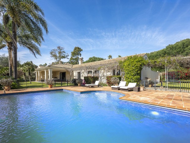 5 Makuuhuoneen Huvila Sotogrande