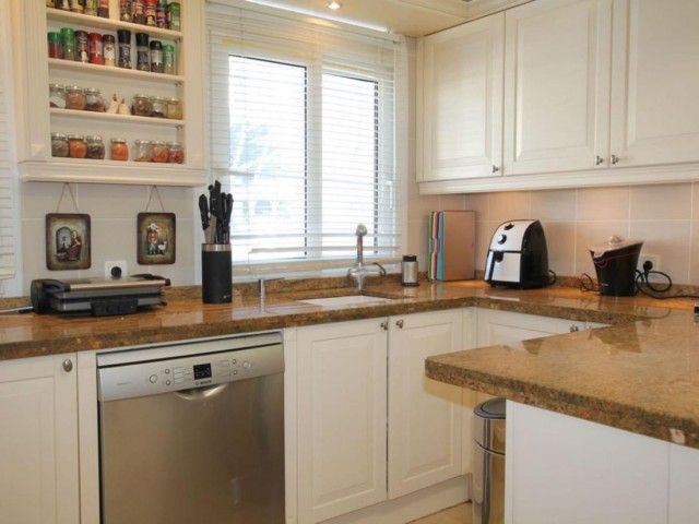 10 Bedrooms Villa in Riviera del Sol