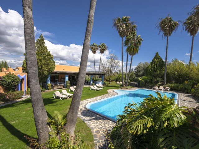 Villa avec 9 Chambres  à Alhaurín el Grande