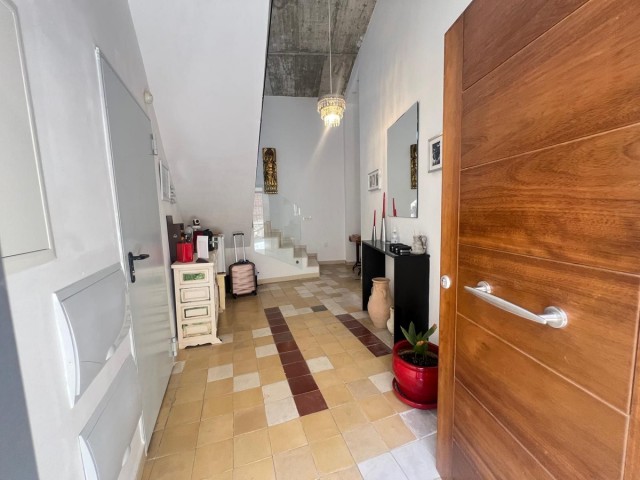 Commercial in Málaga