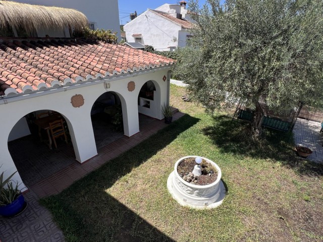 Villa con 3 Dormitorios  en Alhaurín el Grande