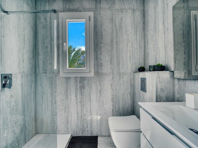 Penthouse in Elviria