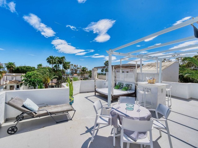 Penthouse in Elviria