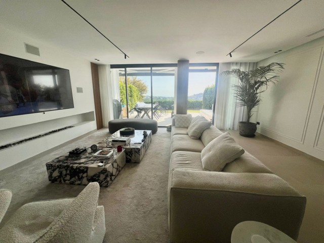 4 Bedrooms Townhouse in Benahavís