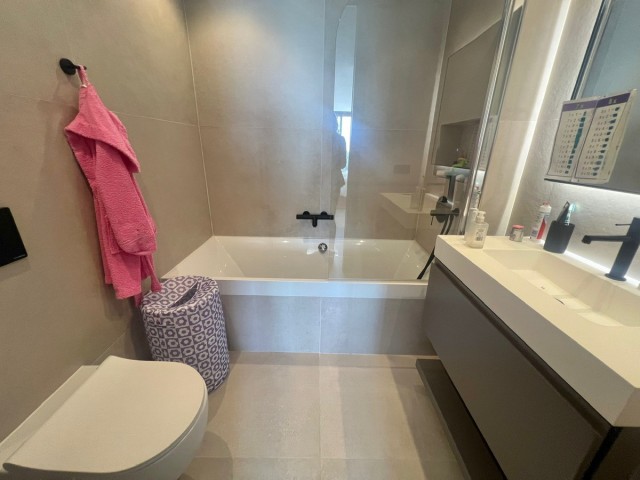 4 Bedrooms Townhouse in Benahavís