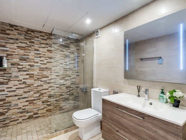 Apartamento con 3 Dormitorios  en La Quinta