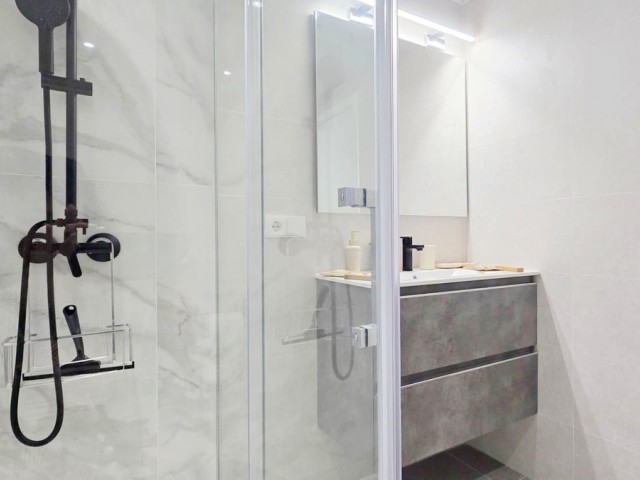 Ático con 2 Dormitorios  en Torremolinos