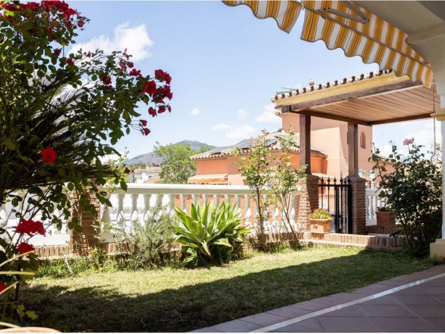 5 Bedrooms Villa in San Pedro de Alcántara