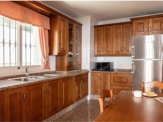 5 Bedrooms Villa in San Pedro de Alcántara