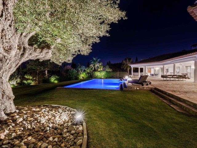 4 Bedrooms Villa in Hacienda Las Chapas