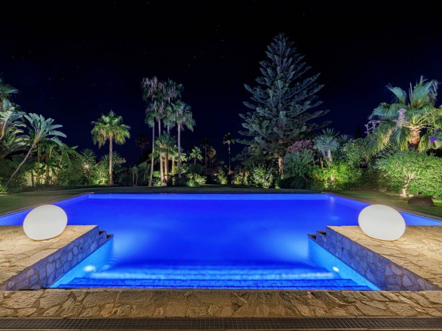 4 Bedrooms Villa in Hacienda Las Chapas