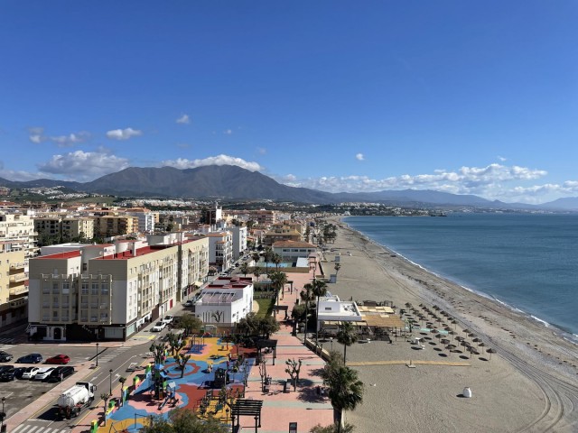 Ático con 3 Dormitorios  en Casares Playa