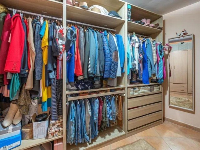 Næringseiendom i Manilva