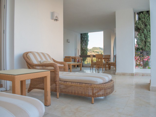 Apartamento con 3 Dormitorios  en Río Real