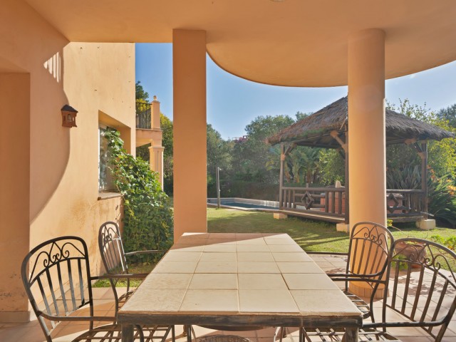 4 Bedrooms Villa in Hacienda Las Chapas
