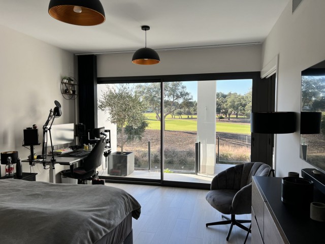 3 Makuuhuoneen Rivitalo San Roque Club