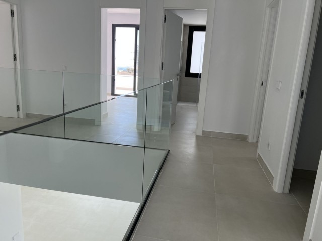 4 Makuuhuoneen Huvila Fuengirola