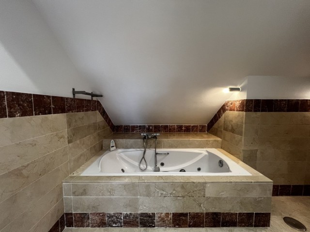 Apartamento con 3 Dormitorios  en La Cala Hills