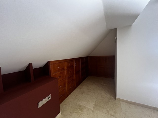 Apartamento con 3 Dormitorios  en La Cala Hills