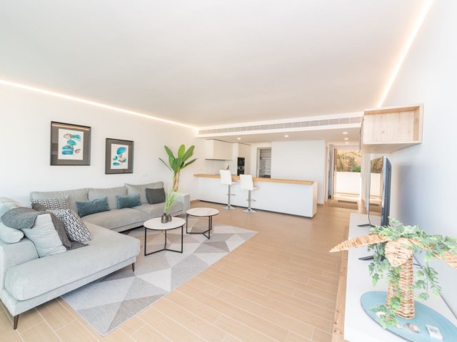 Apartamento con 2 Dormitorios  en Carvajal