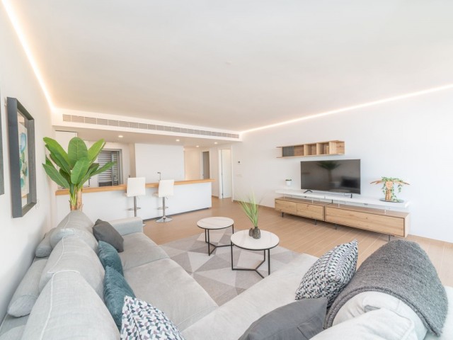 Apartamento con 2 Dormitorios  en Carvajal