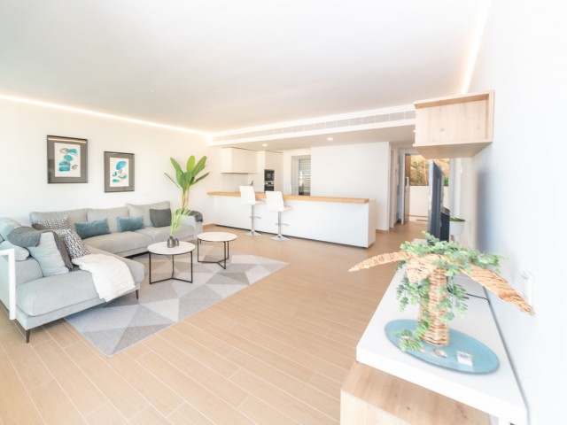 Apartamento con 2 Dormitorios  en Carvajal